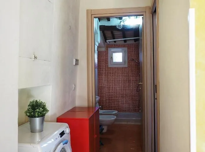 Apartment Vallerozzi House By Francigenaapartments